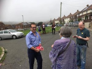 Owen Smith canvasses in the East Brighton by-election 20160723-1